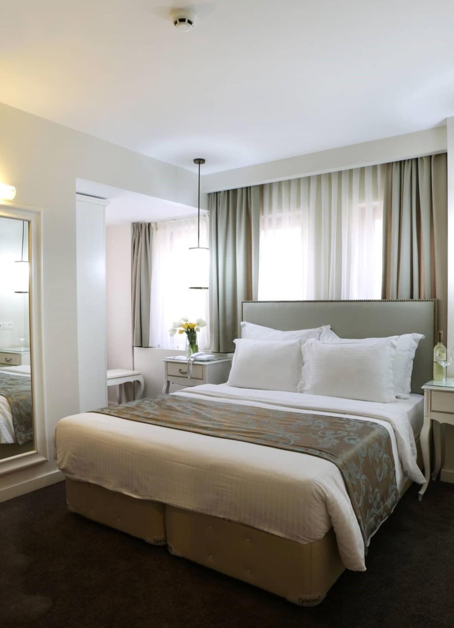 Taximtown Hotel Истанбул Екстериор снимка