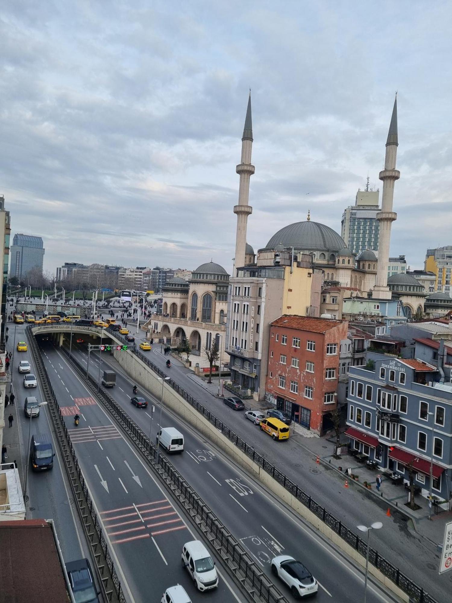Taximtown Hotel Истанбул Екстериор снимка