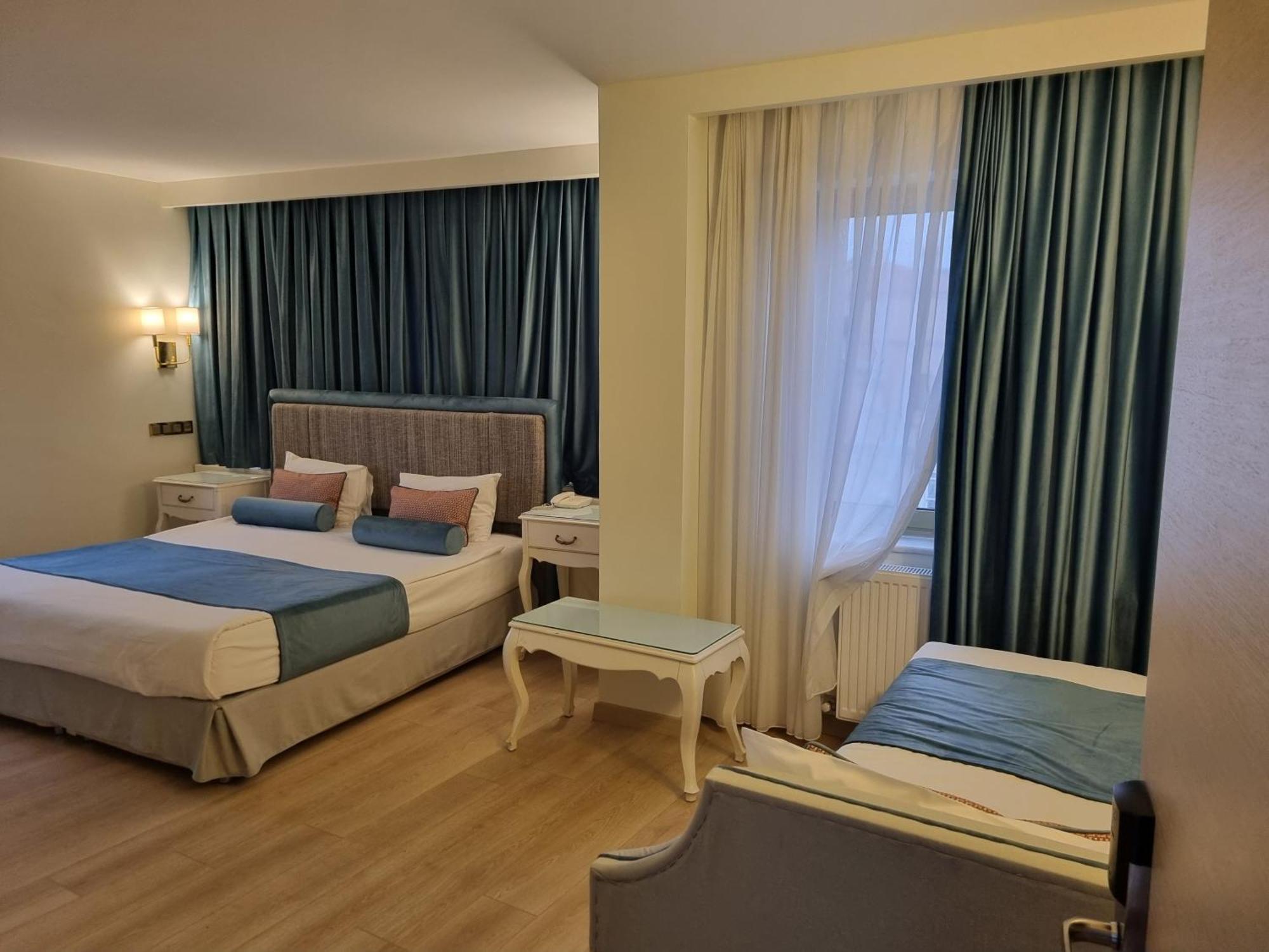 Taximtown Hotel Истанбул Екстериор снимка