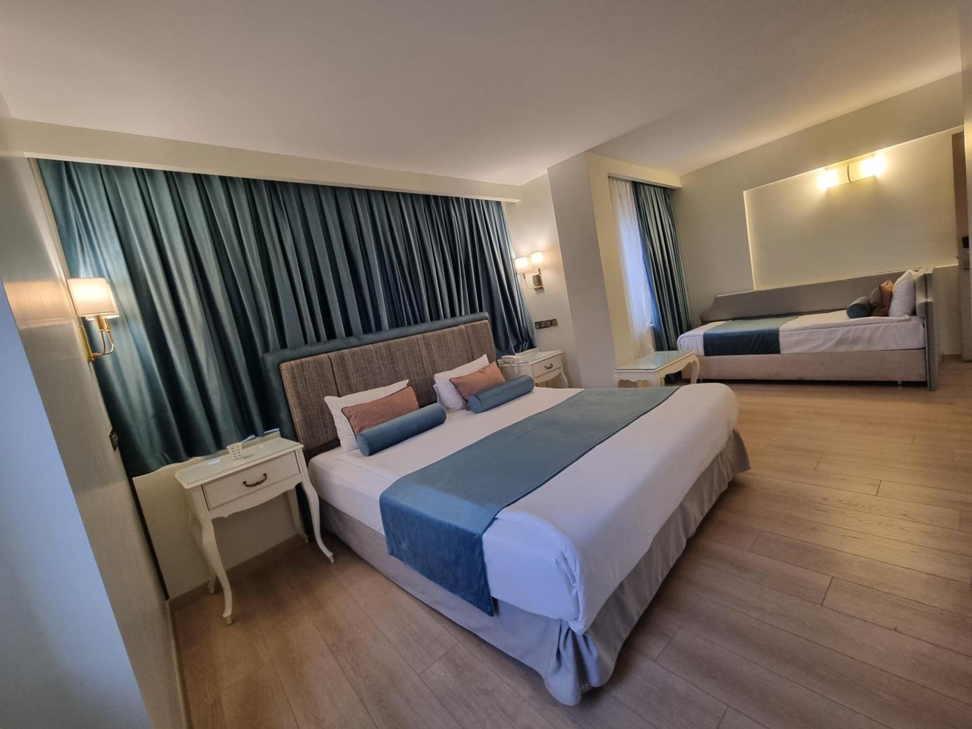 Taximtown Hotel Истанбул Екстериор снимка