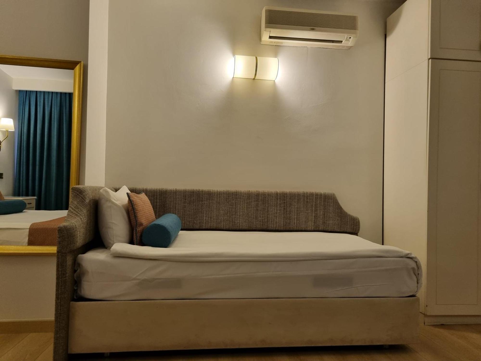 Taximtown Hotel Истанбул Екстериор снимка